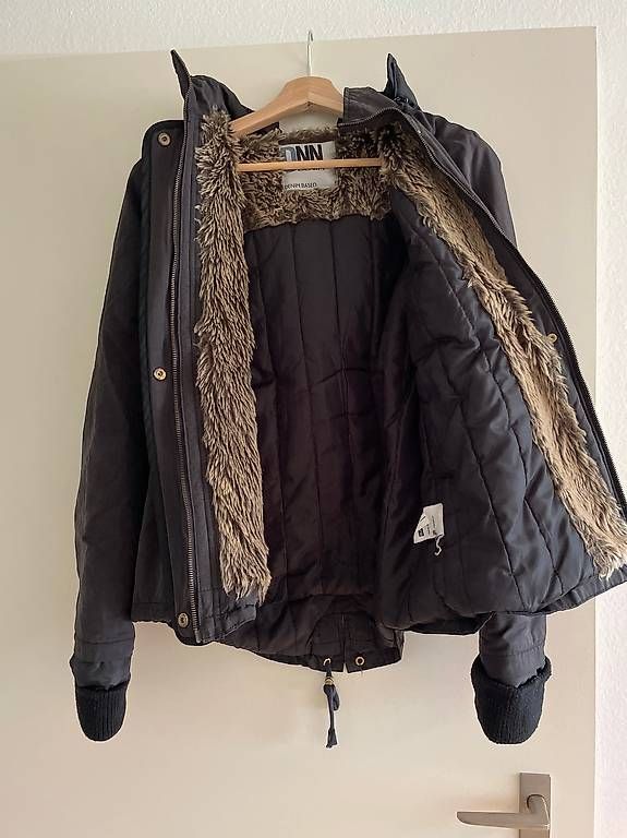 Vestes: DNN Denim Winterjacke, anthrazit, Gr. S – D'occasion à Jona par Tr3s 1