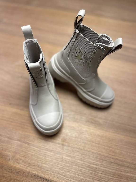 Scarpe da uomo: Converse Chuck Taylor NEU – Usato da Bern venduto da Milena2323