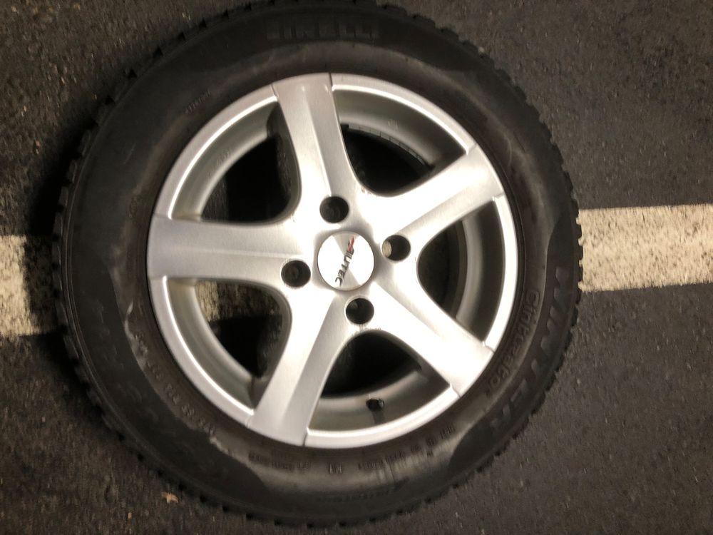 3 Leichtmetall Felgen mit Winterreifen Kaufen auf Ricardo