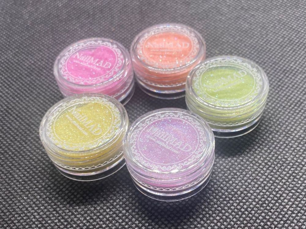 Martinelia Nagel- & Armband-Design-Set Für Mädchen | Mit 4 Nagellacken, 3 Armbändern, Glitzer & Strass – Kreatives Spiel Ab 5 Jahren