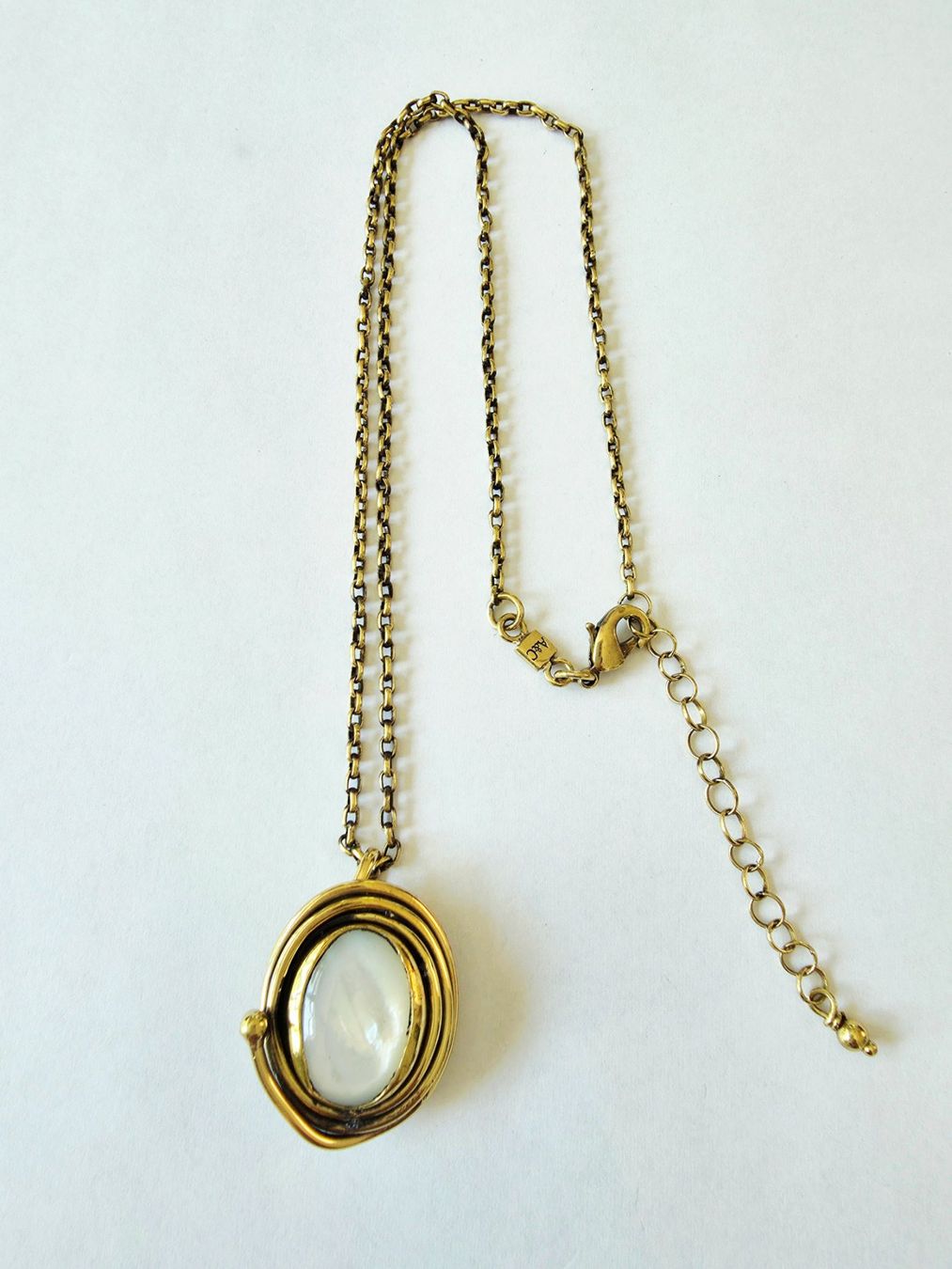 Catenine: Elegantes Collier mit edlem Perlmutt - Neu – Nuovo e nell'imballaggio originale da Uetikon am See venduto da Springdream 3