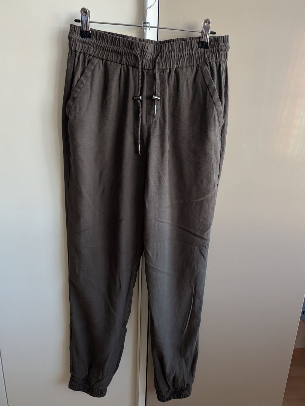 Only Pantalons: Hose Only 34 – D'occasion à Appenzell par Pontigui2007