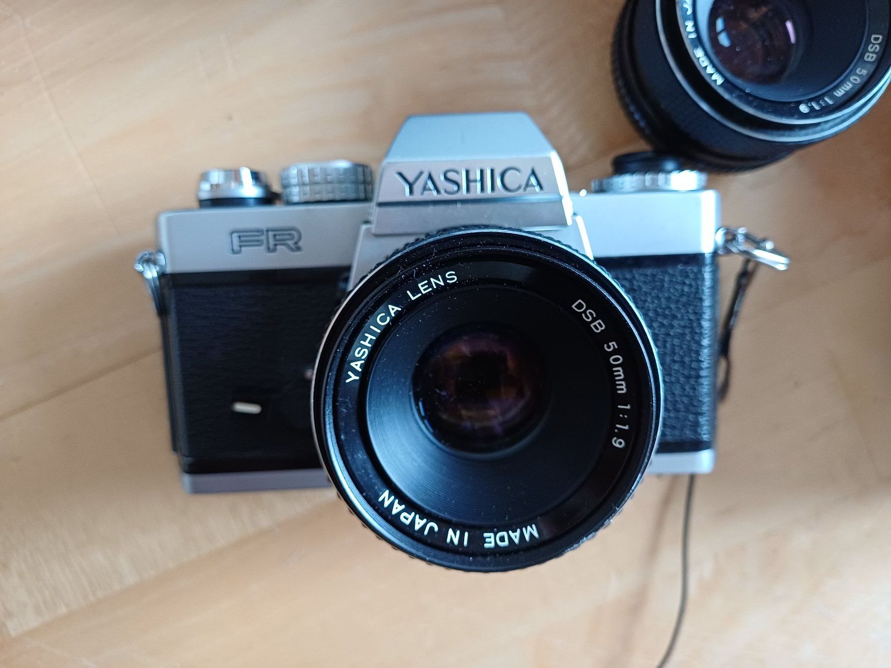 Yashica Fotocamera: Kit argentique YASHICA FR – Usato da Aire-la-Ville venduto da Longhouse 1