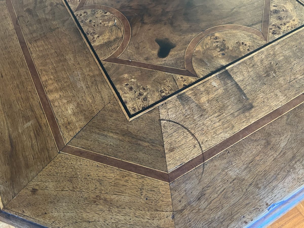 Tables: Tisch achteckig mit Schublade – D'occasion à Zürich par Gurly 2