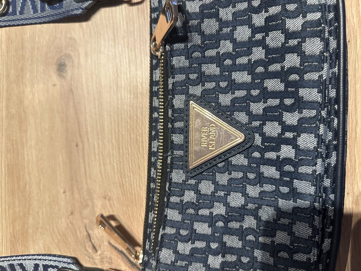 Borse da donna: Gebrauchte River Island Handtasche – Usato da Düdingen venduto da belada.d 1