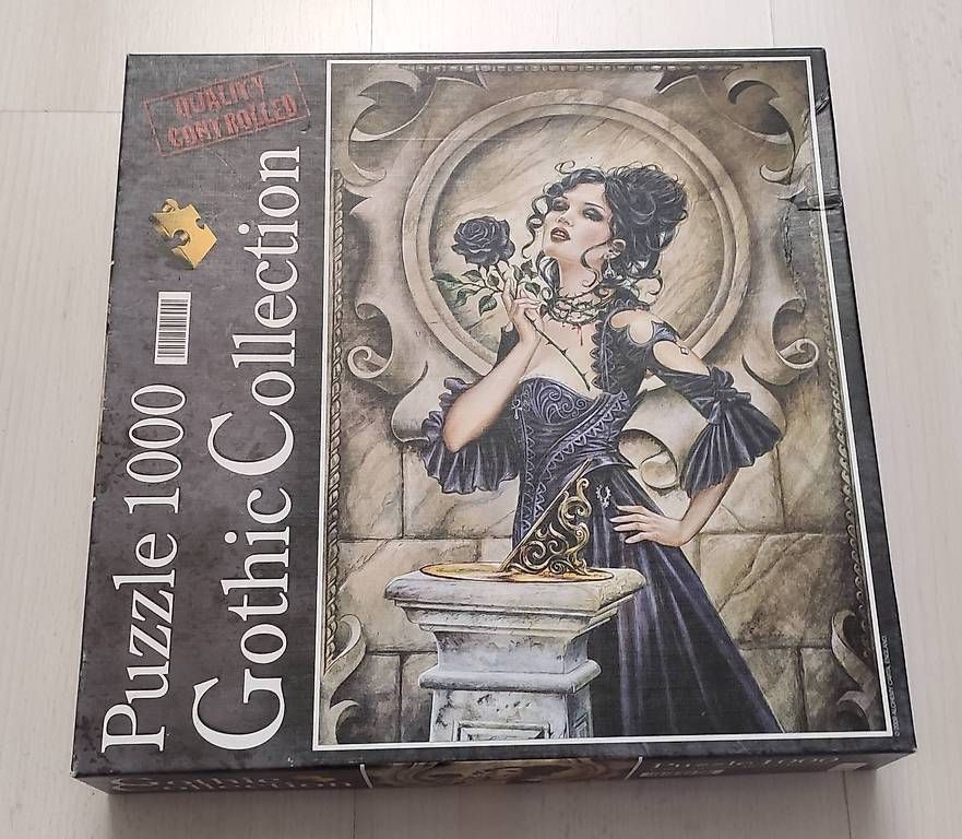 Puzzles: Puzzle Black Rose 1000 – Gebraucht aus Chamoson von Franegis