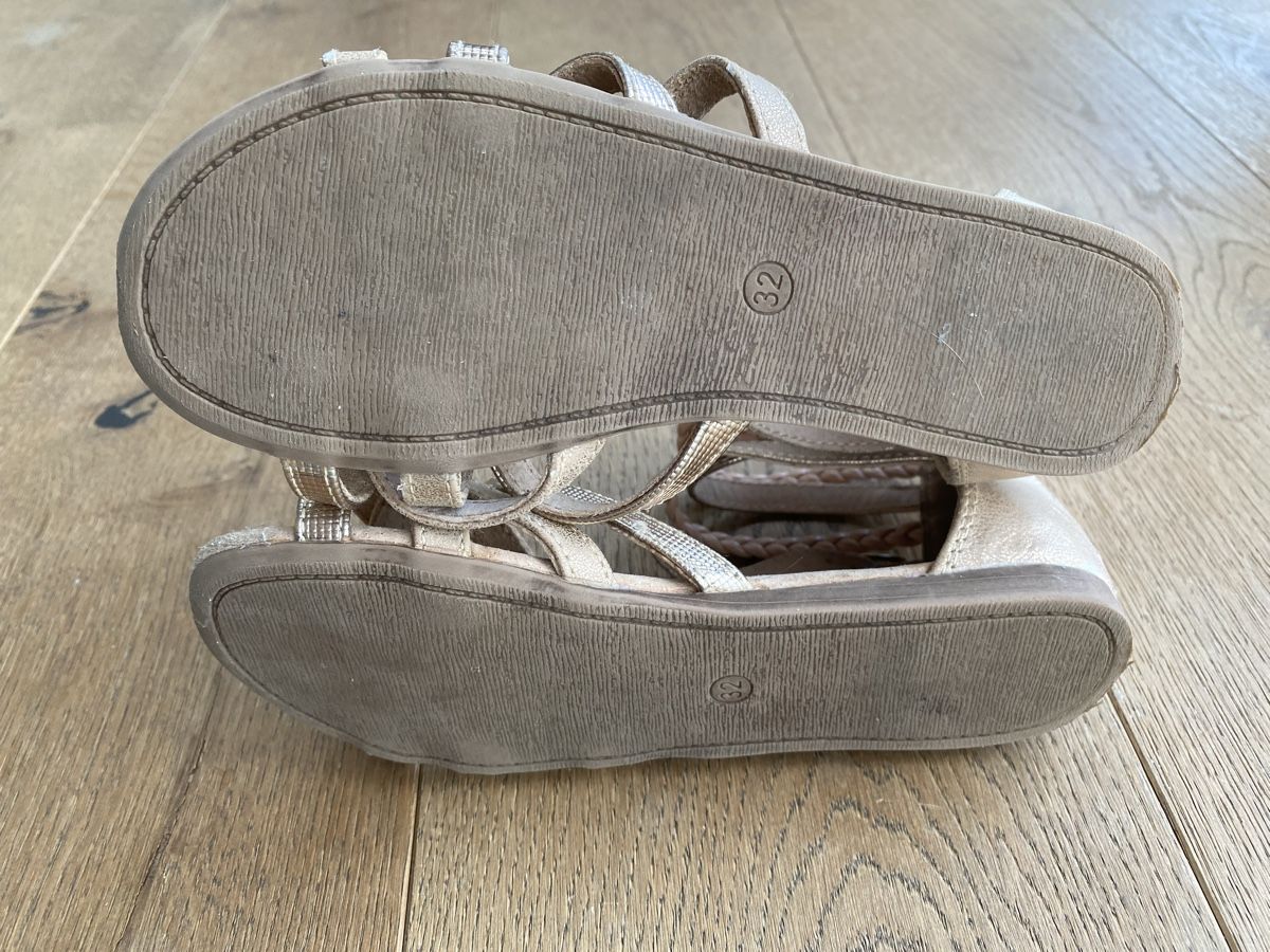 Scarpe per ragazze: Sandalen "Fullstop" Grösse 32, Mädchen – Usato da Watt venduto da yaelD 6