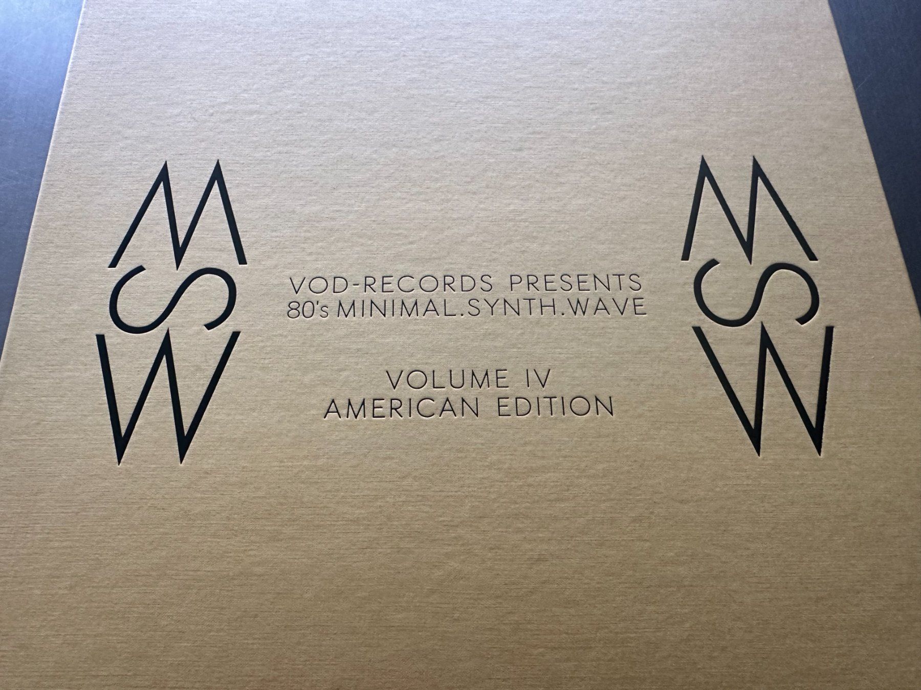 Schallplatten: 80'S MINIMAL.SYNTH.WAVE BOX 13 LPS + 10 + 2 x 7 - US EDITION – Neu (gemäss Beschreibung) aus Sion von jaipur1401 1