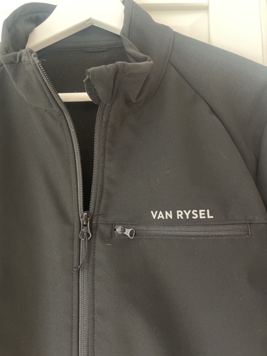 Van Rysel Jacken: VAN RYSEL Rennvelojacke Herren, Grösse M, neuwertig – Neu (gemäss Beschreibung) aus Sissach von nelimas 2