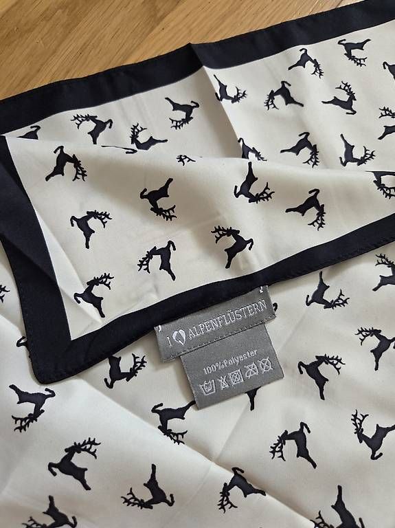 Foulard & Sciarpe: Halstuch Marke Alpenflüstern – Nuovo e nell'imballaggio originale da Herisau venduto da lia17 1