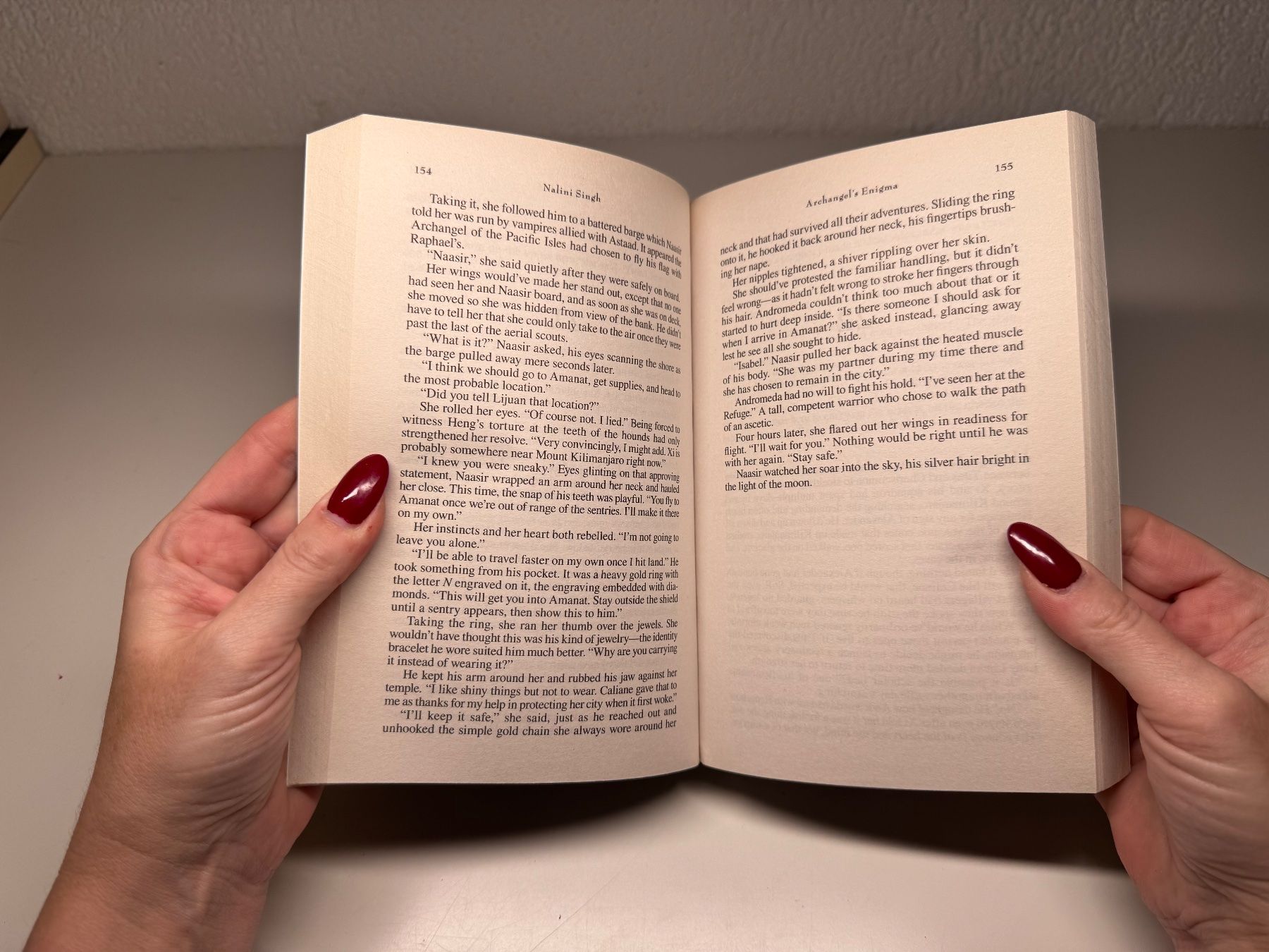 Bücher: NOVEL: Nalini Singh, Archangel's Enigma – Gebraucht aus Grosswangen von English_books 5