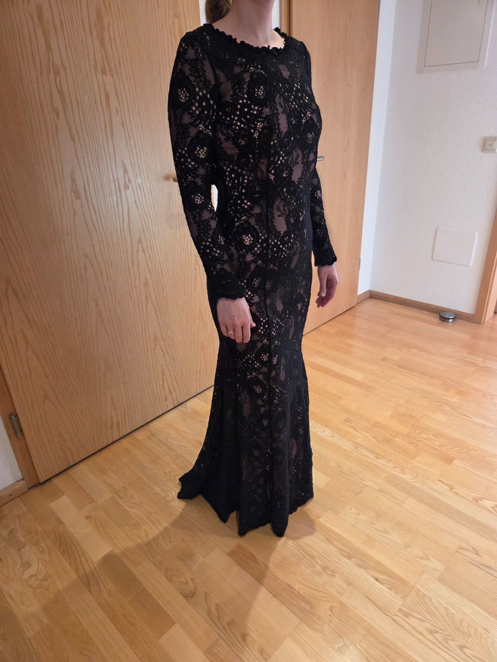 Vestiti: Abendkleid Handgeschneidert Gr 36 – Usato da Basel venduto da olivier84 3