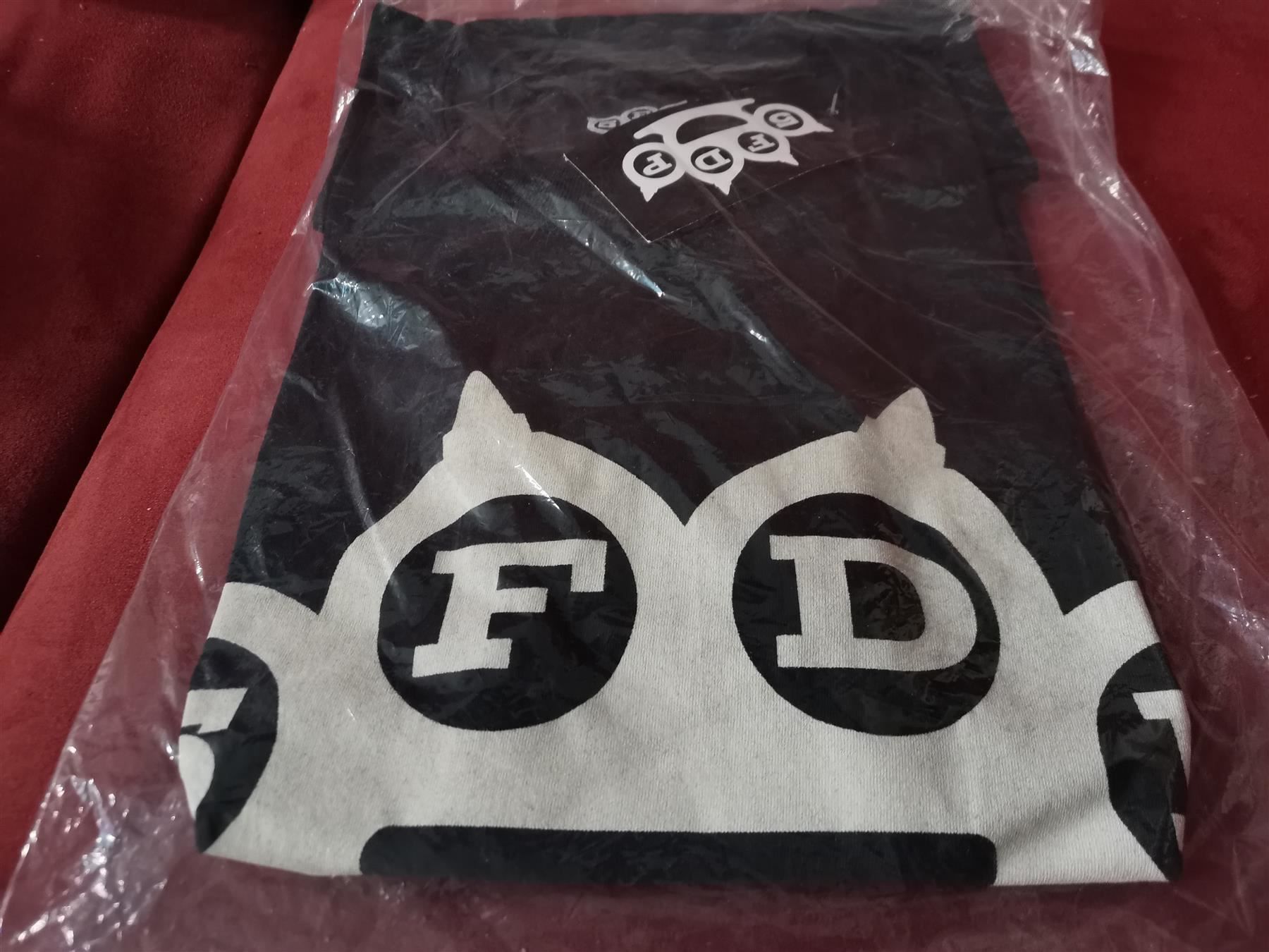 T-Shirts: T-Shirt Five Finger Death Punch L – Neu (gemäss Beschreibung) aus Zofingen von noise123 1