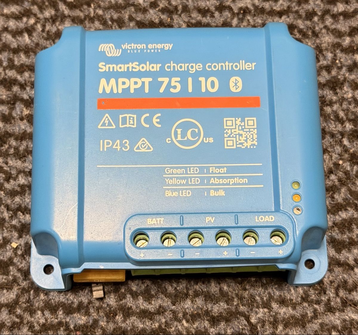 Victron Accus & piles: Victron MPPT 75/10 – Neuf (Voir description) à Heerbrugg par predch