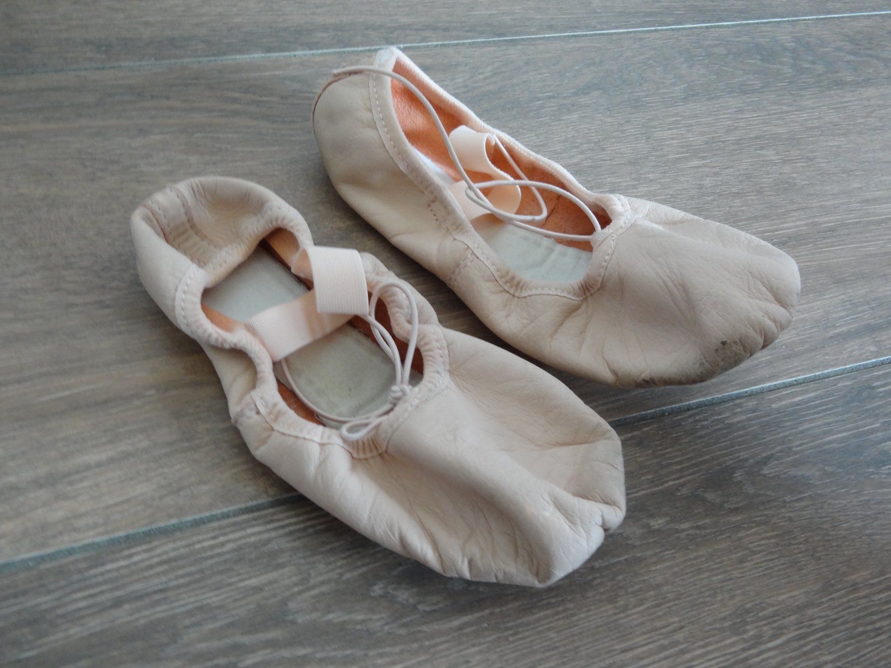 Schuhe für Mädchen: Chaussons de danse rose taille 32 – Gebraucht aus Satigny von salvatore73 2