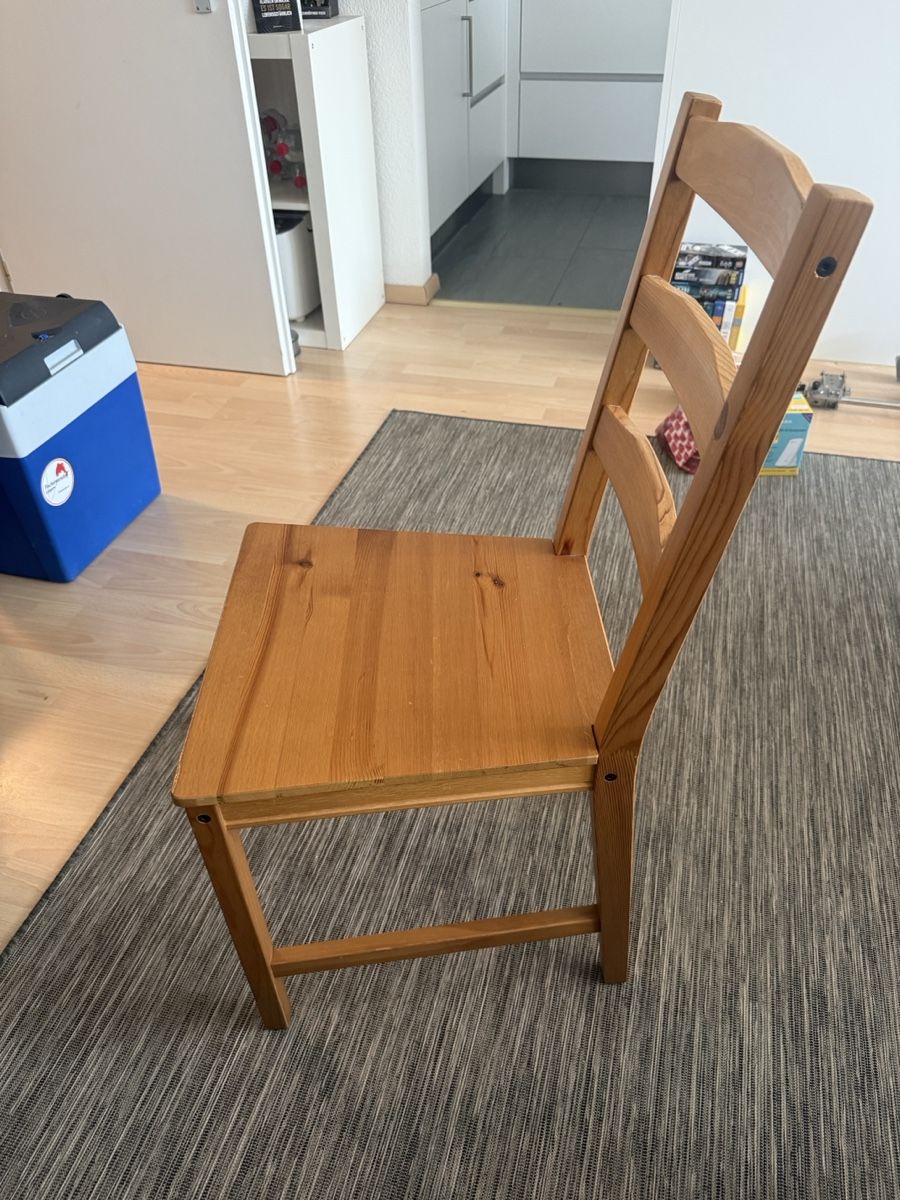 Ikea Sedie: 4 Holzstühle von Ikea – Usato da Olten venduto da Alexandrowitz