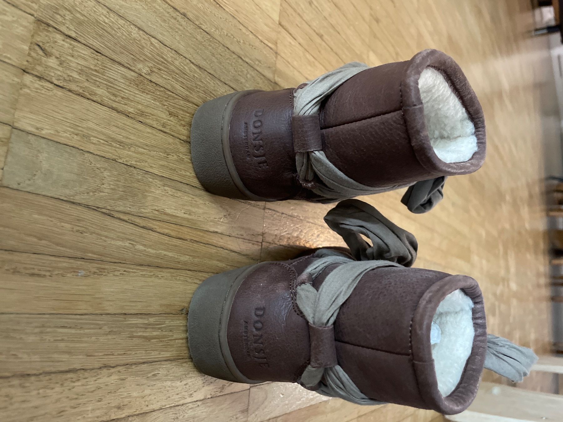 Scarpe per ragazze: Donsje Winterstiefel mit Schleifen, Gr. 27 – Usato da Brüttisellen venduto da Setri 3