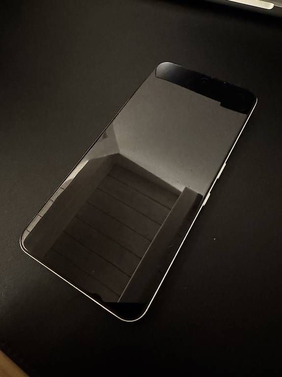 Telefoni cellulari / Smartphones: CMF Phone 2 Pro inkl. Hülle und Buds – Usato da Nuglar venduto da JuggDown 1