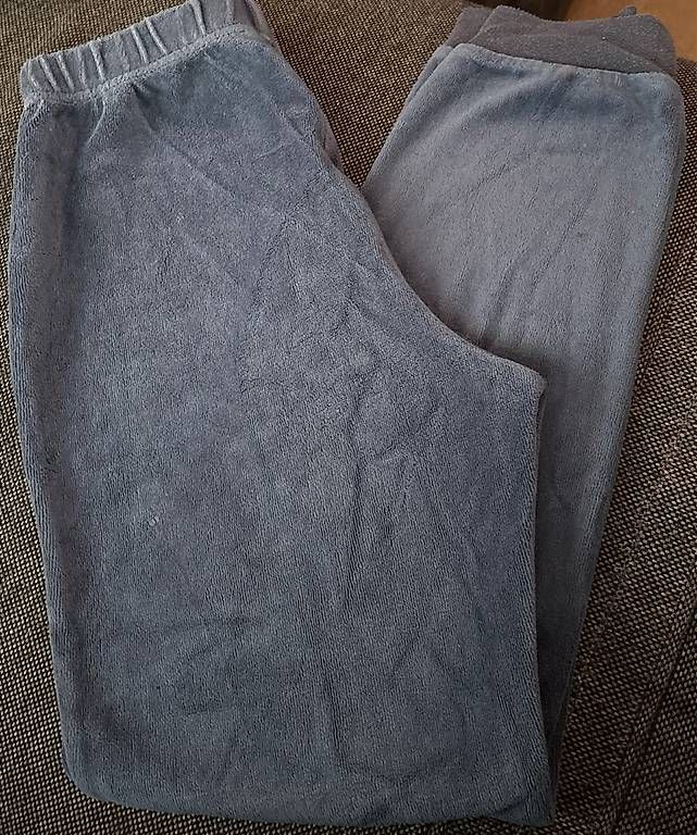 Pantaloni: Bequeme, flauschige Hose 134 – Usato da Regensdorf venduto da Piritatti 2