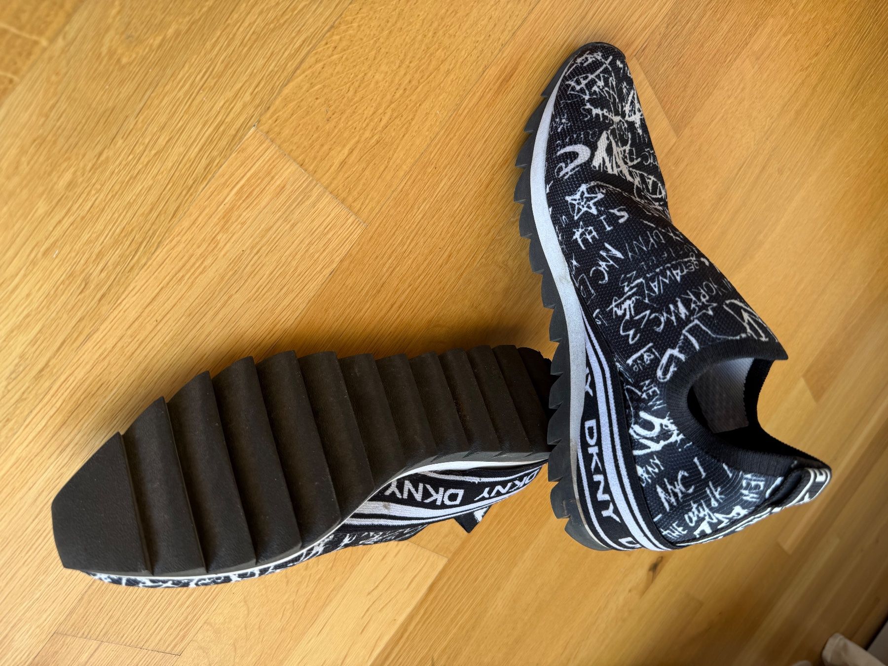 DKNY Scarpe da donna: Chaussures DKNY 38 – Usato da Belmont-Lausanne venduto da ale_k2sv 2