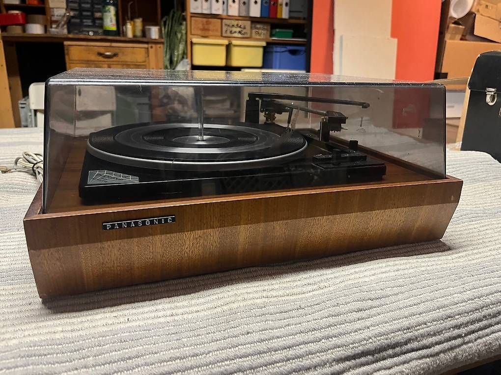 Panasonic Giradischi: Platine vinyle Panasonic RD-7703 vintage – Usato da La Chaux-de-Fonds venduto da Simone1180 4