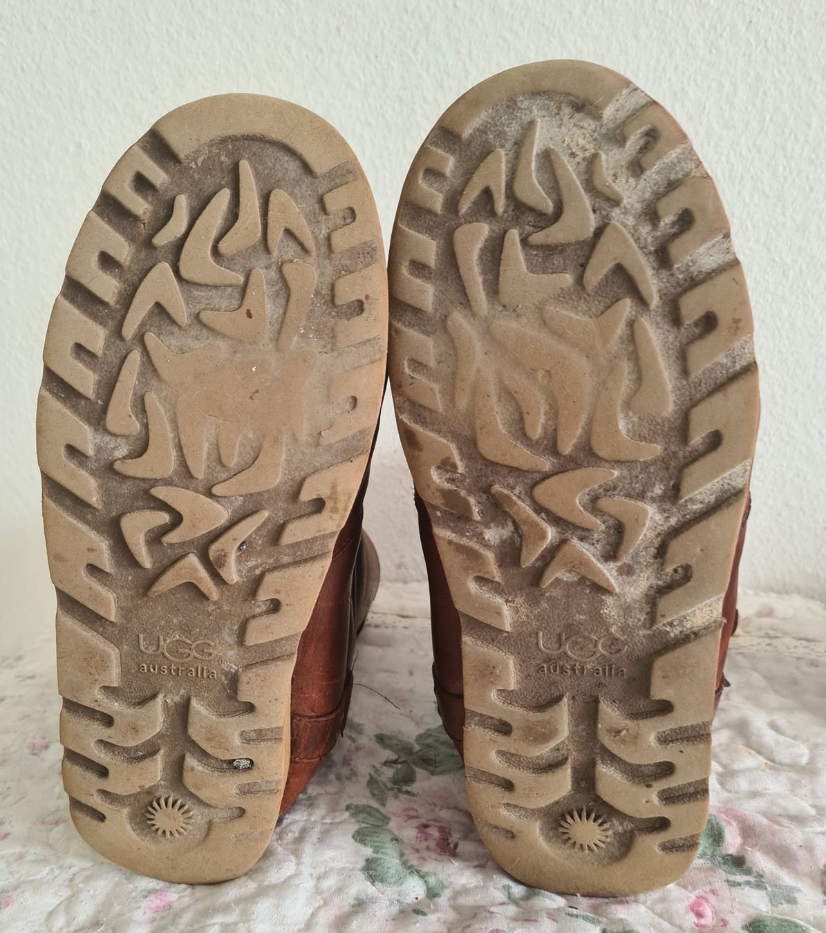 Ugg Scarpe da uomo: UGG Stiefel Leder braun, Grösse 38, gebraucht – Usato da Winterthur venduto da bibummi 8