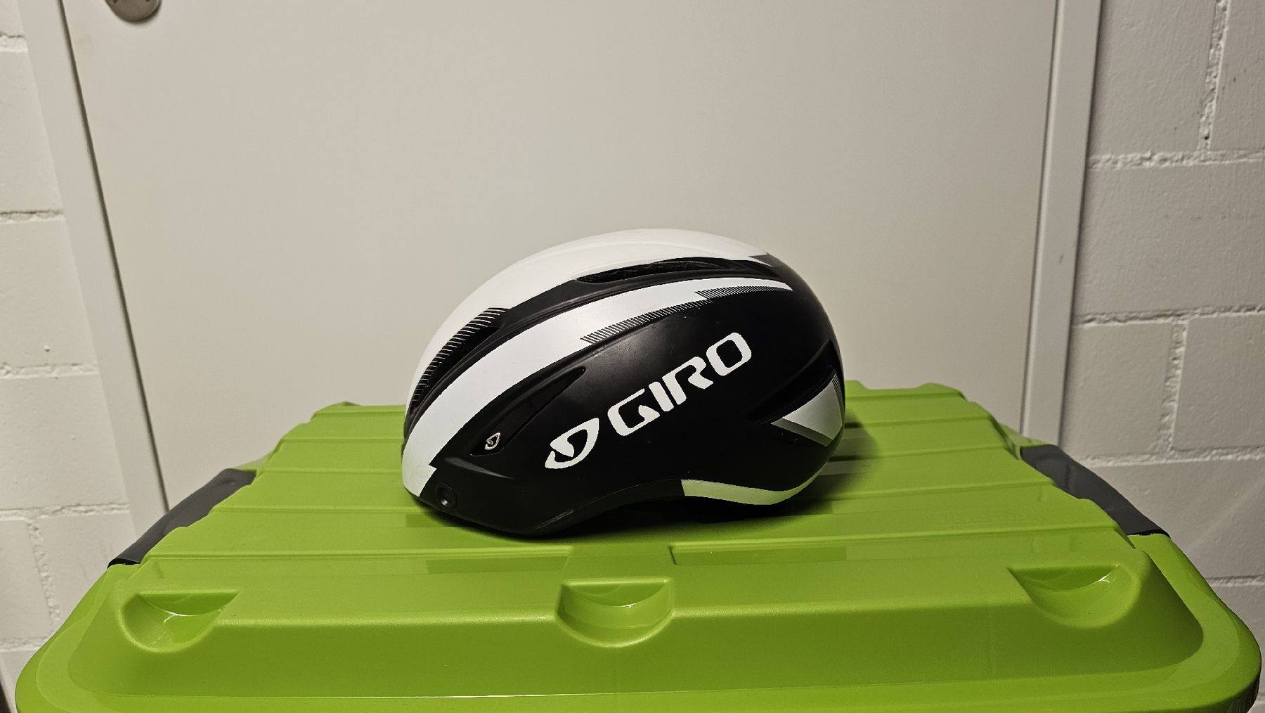 Giro Caschi: Helm von Giro, Grösse L – Usato da Fällanden venduto da salenale