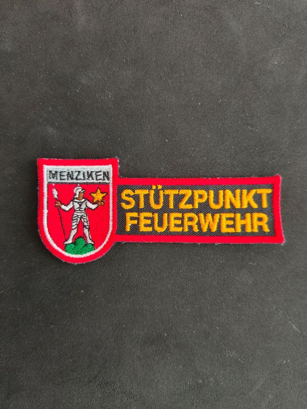 Toppe: Badge Pompier Suisse – Usato da Payerne venduto da jacmar
