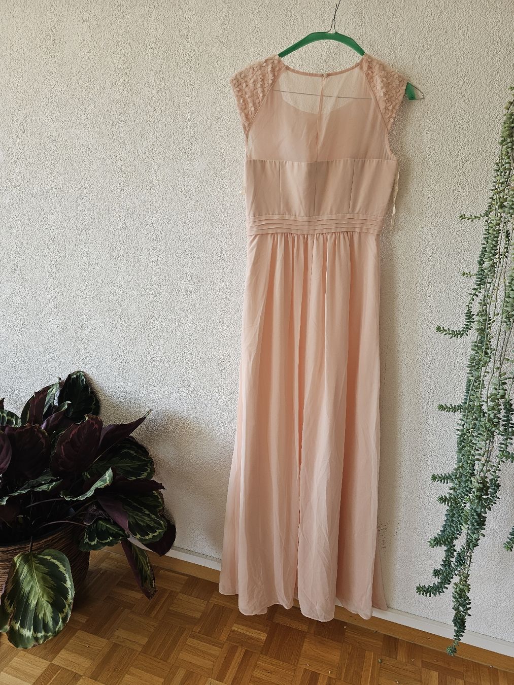 Robes: Abendkleid, Grösse 36 Paillettenärmel – D'occasion à Schlieren par 12341234ab