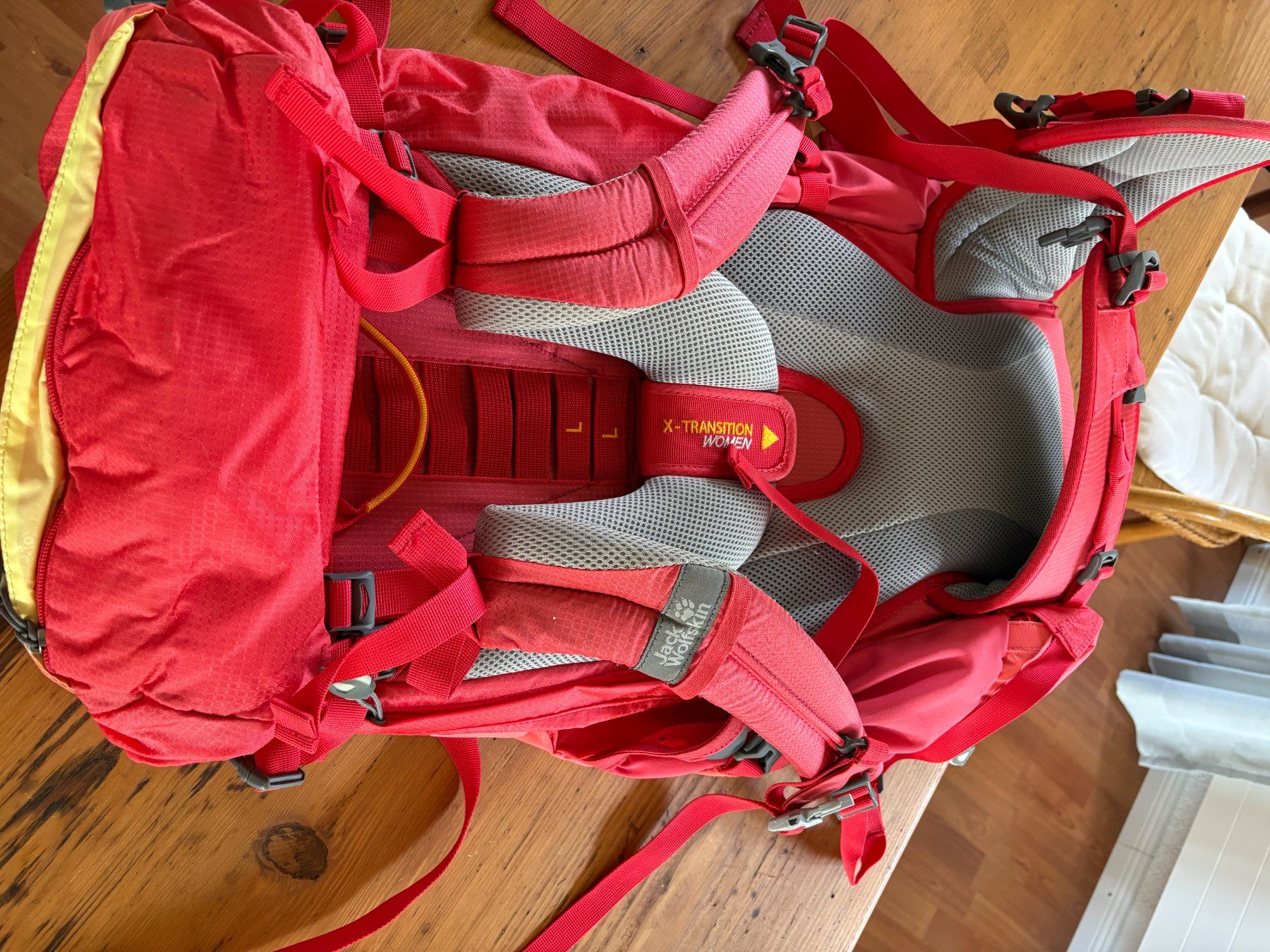 Jack Wolfskin Rucksäcke: Jack Wolfskin Damen-Trekkingrucksack – Gebraucht aus Zetzwil von hesher