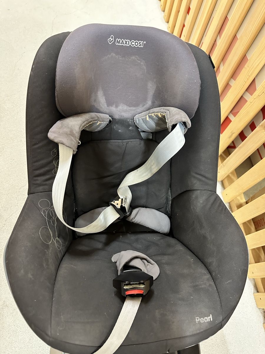 Maxi-Cosi Seggiolini per auto: Pearl Maxi Cosi mit Isofix – Usato da Zürich venduto da chemostat 1