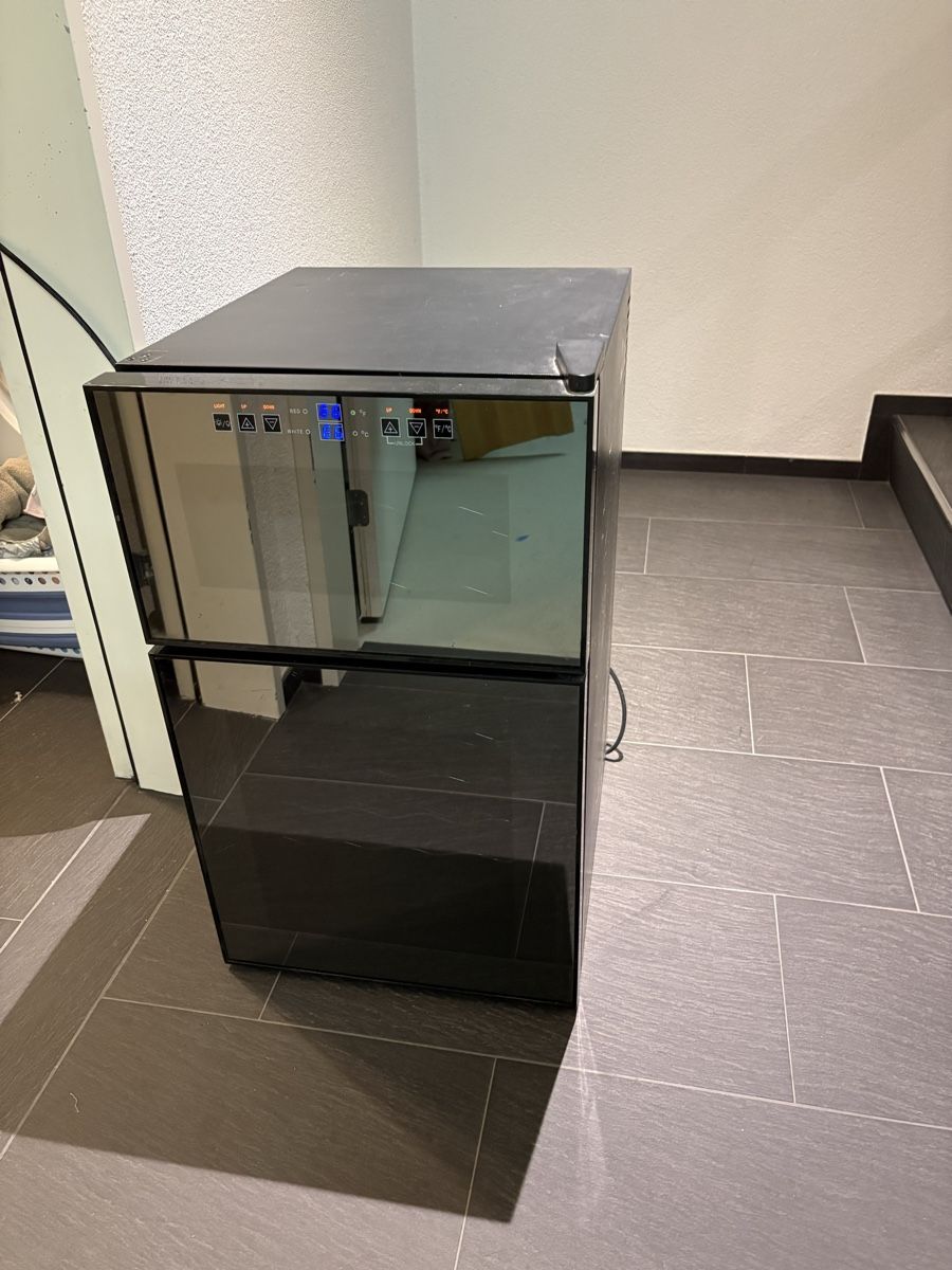 Frigoriferi: Weinkühlschrank – Usato da Horgen venduto da Laurent01112 2