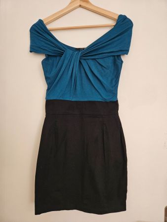 Wunderschönes, figurbetonendes Kleid Gr.S schwarz/petrol