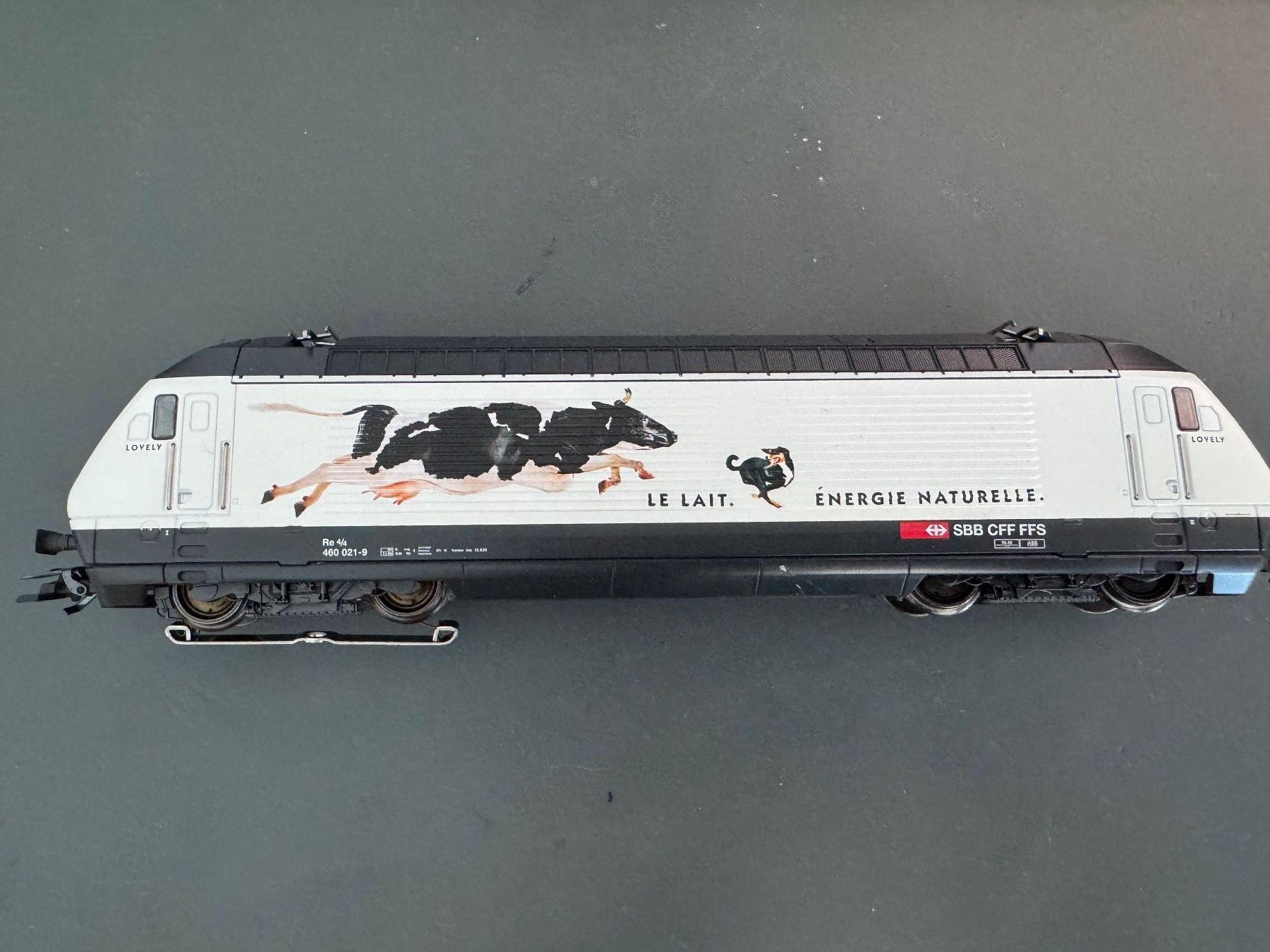 Märklin Modellini di ferrovie: Märklin Re 460 Milch digital – Usato da Köniz venduto da Henebe