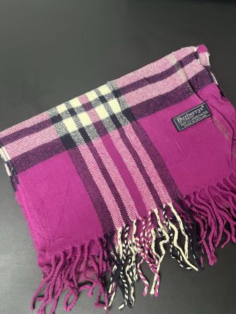 Écharpe Burberry 100% laine rose