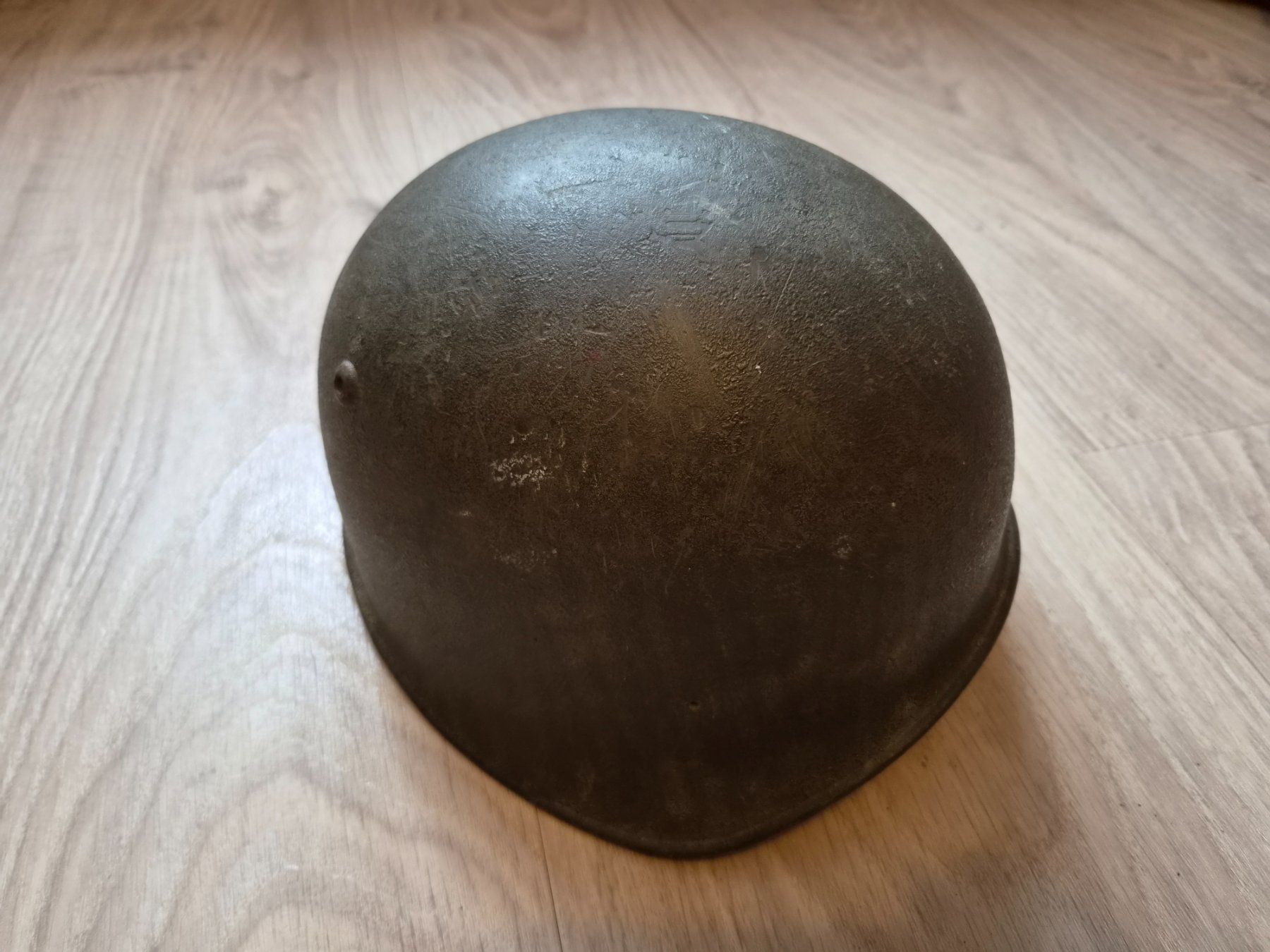 Uniformes & Effets: Militärhelm – D'occasion à Wilen b. Wil par Tremola 1