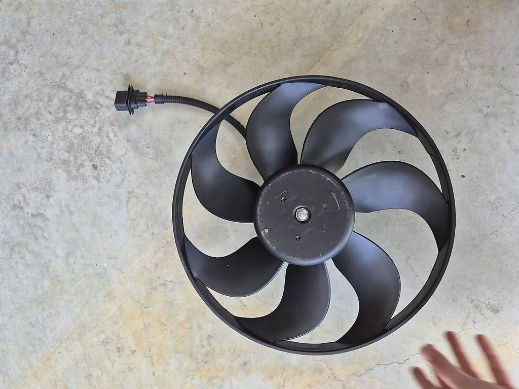 Ventilateurs: Golf 4 Lüfter gross – D'occasion à Uttigen par BUN1998 3