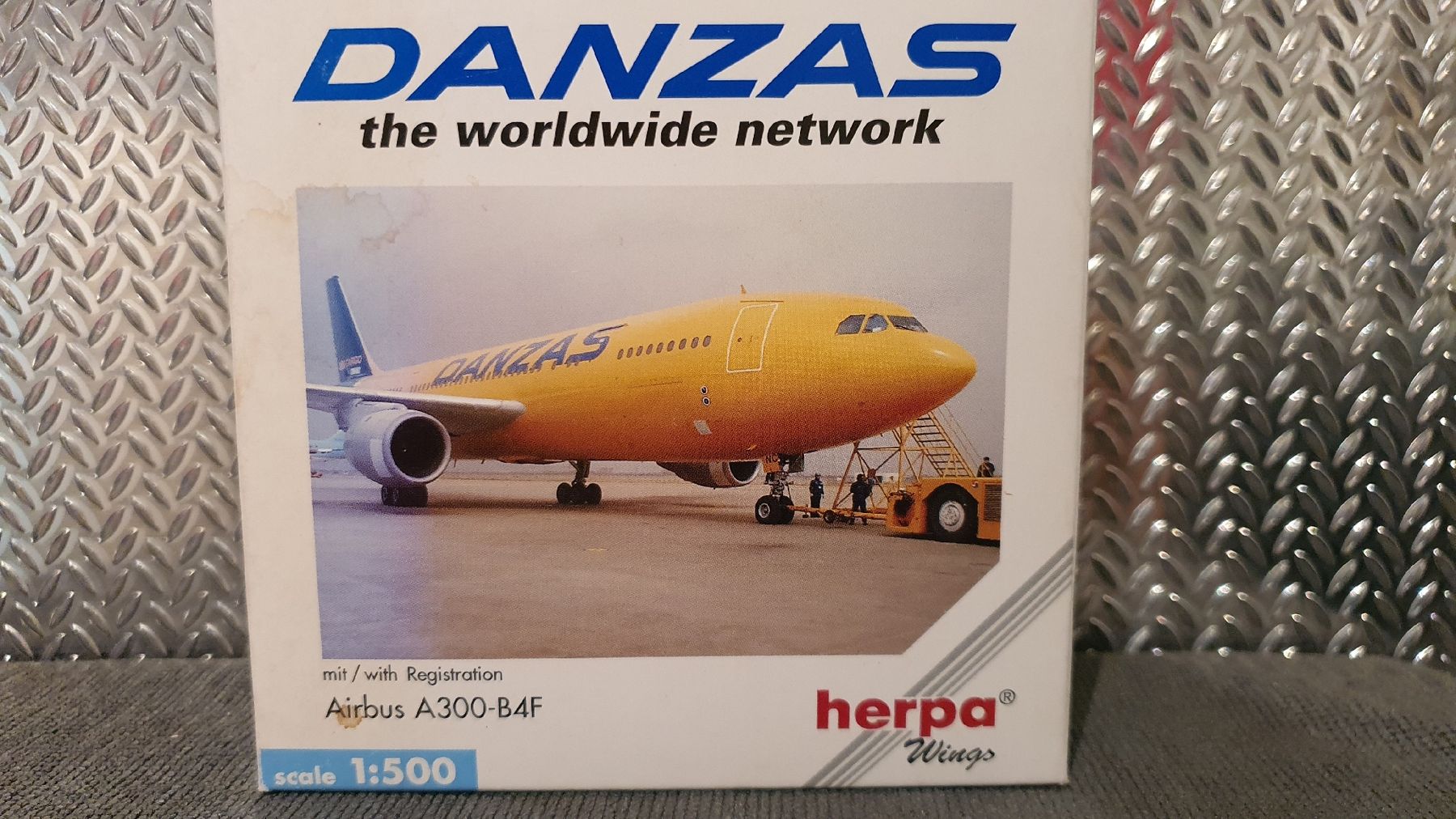 Herpa Kit di modellismo & Modellini statici: HERPA AIRBUS A300-B4F – Usato da Männedorf venduto da Modellbau-wyss 4