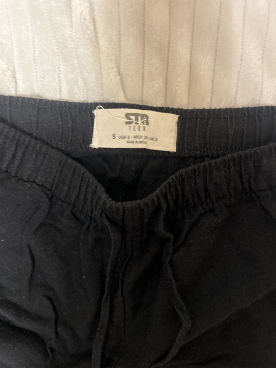 Stradivarius Pantaloni: Leinerhose Von Stradivarius S – Usato da Niederbipp venduto da erz_m875 1