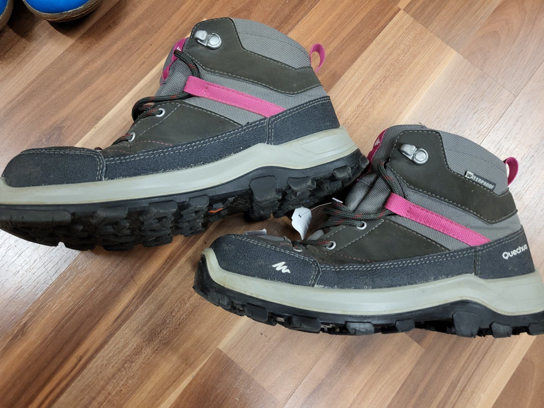 Scarpe per ragazze: Wanderschuh gr 36 von Quechua K41 – Usato da Schwarzenburg venduto da Flamingo07 1