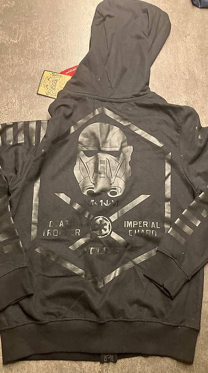 Giacche: Neue Star Wars Kapuzen Jacke Gr.S – Usato da Zürich venduto da Zueriost 2