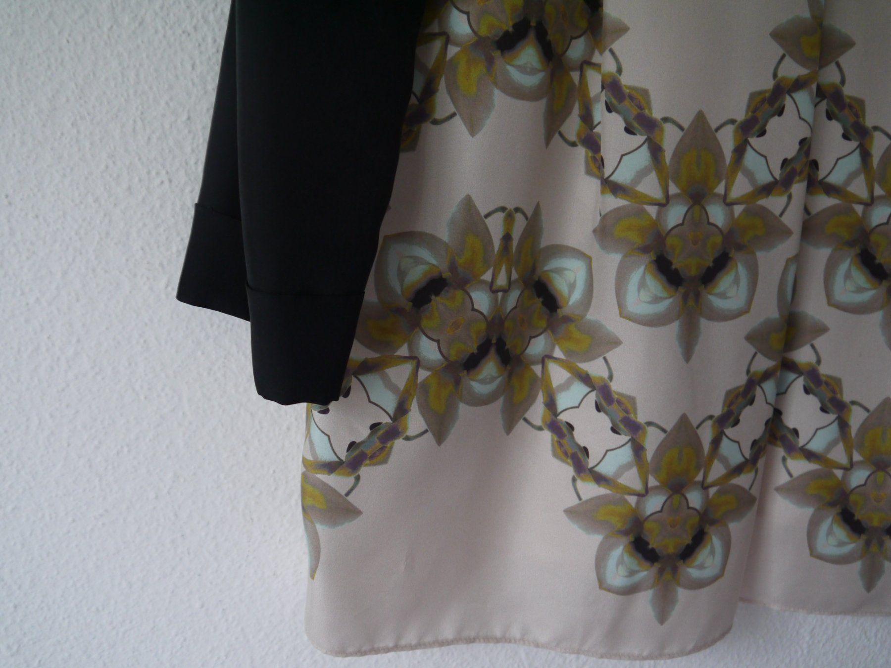 Dorothee Schumacher Camicette: Dorothee Schumacher Bluse aus 100% Seide – Usato da Hagendorn venduto da Blaf 5