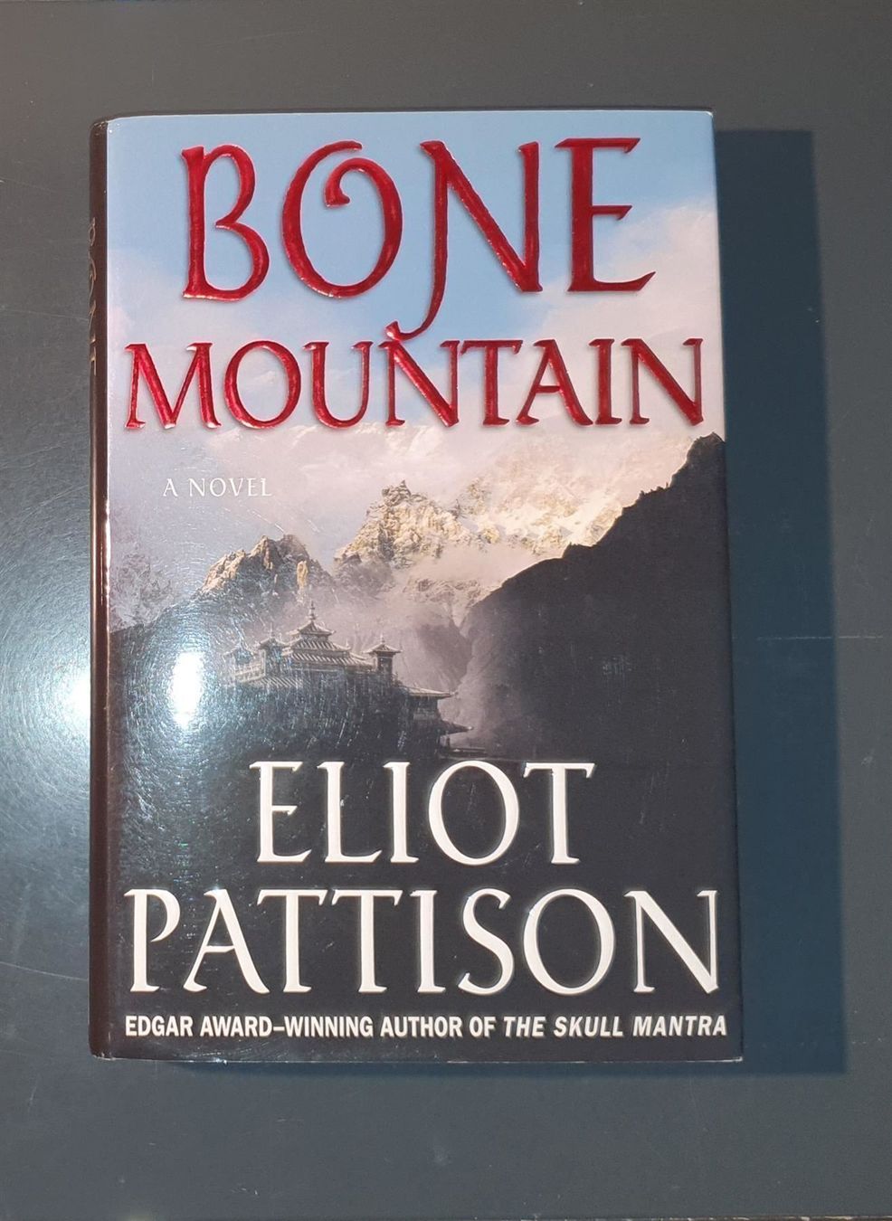 Libri: Bone Mountain von Eliot Pattison – Usato da Dübendorf venduto da Povo 1