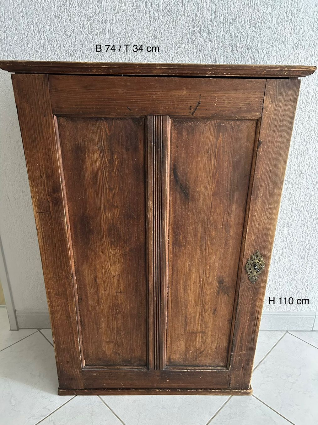 Armadi: Kleiner antiker Schrank – Usato da Einsiedeln venduto da Marvin60