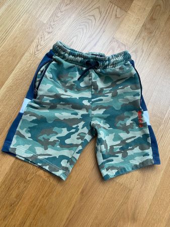 Kurze Hose Junge Gr. 128