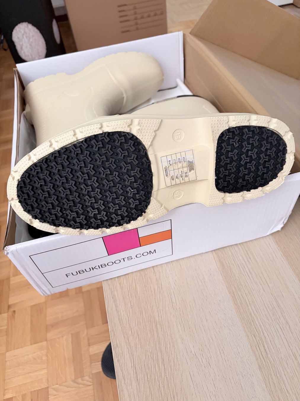 Scarpe da uomo: Fubuki Boots Niseko Sand Sz 45 – Nuovo (secondo la descrizione) da Lausanne venduto da ipanema23 1