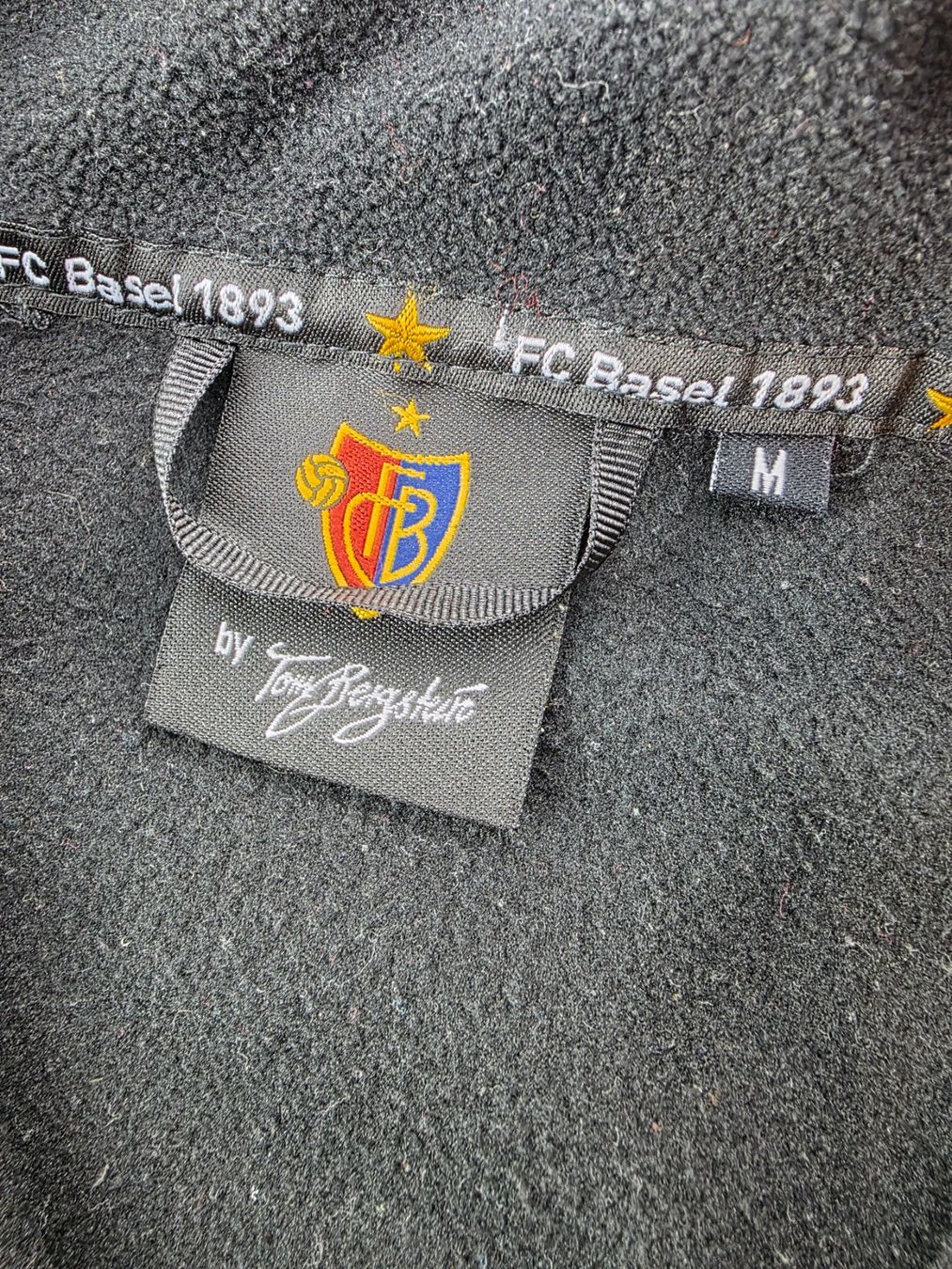 FC Basel Giacche: FCB FC BASEL FLEECEJACKE – Usato da Lüchingen venduto da Jersey_Time 4