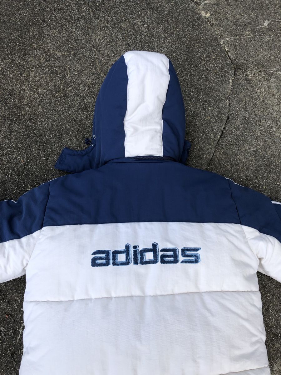 Adidas Giacche: retro Adidas Puffer – Usato da Fribourg venduto da ann_l9b7 4