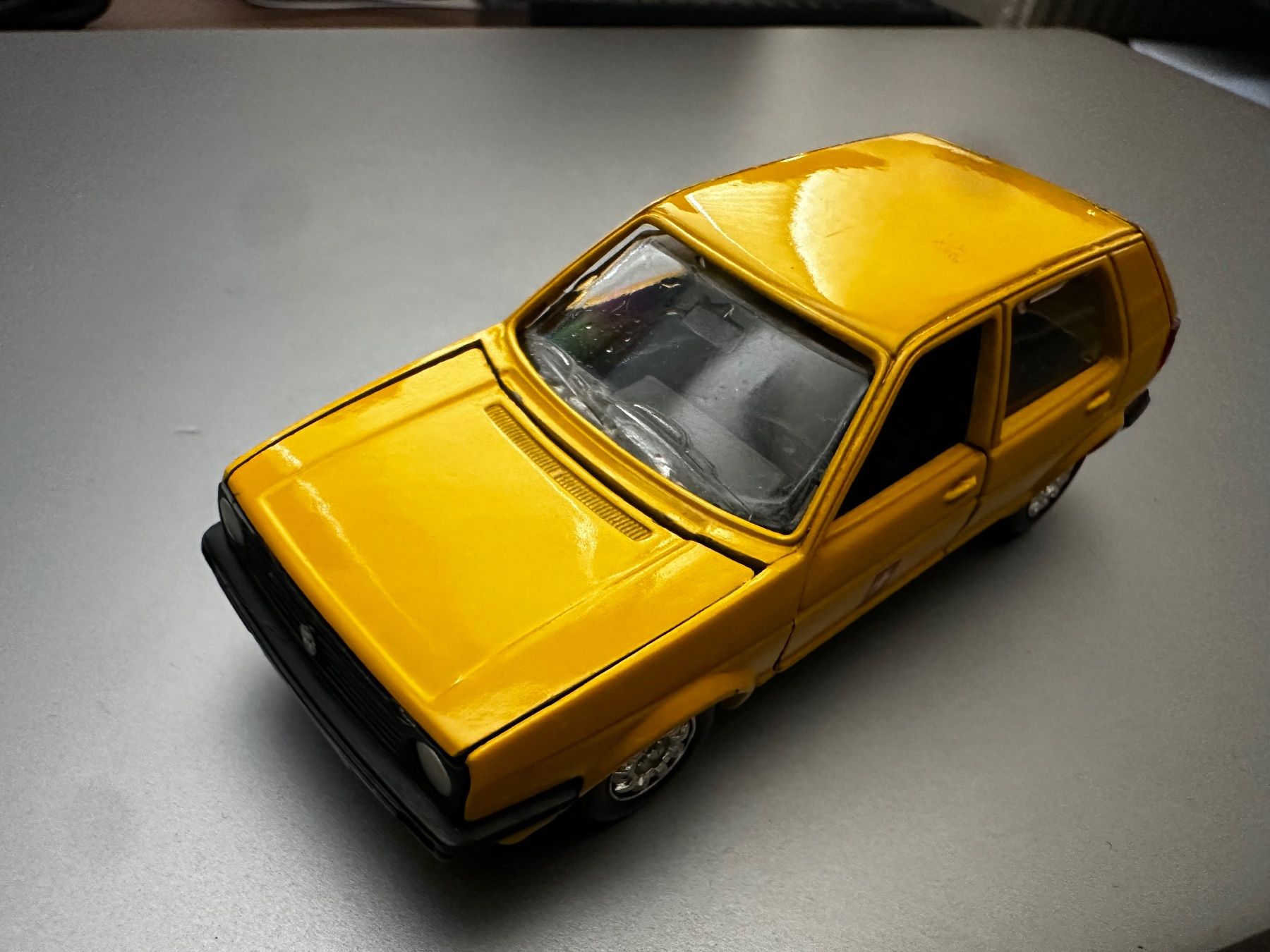 Modellini d'auto: Schabak 1/43 Scale Golf Diecast 1002 – Usato da Sennwald venduto da HARO-Import 1