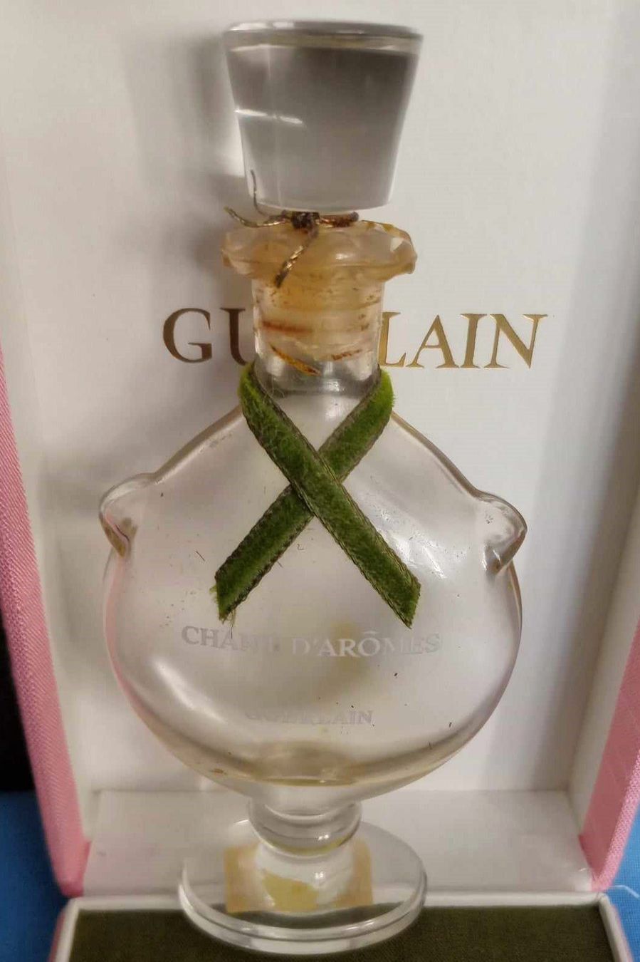 Guerlain Flacons: Guerlain CHANT D'ARÔMES / Flacon parfum 30ml – Gebraucht aus Le Locle von borgespatricia 5